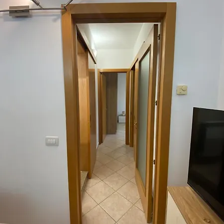 Lisa House * Οτράντο